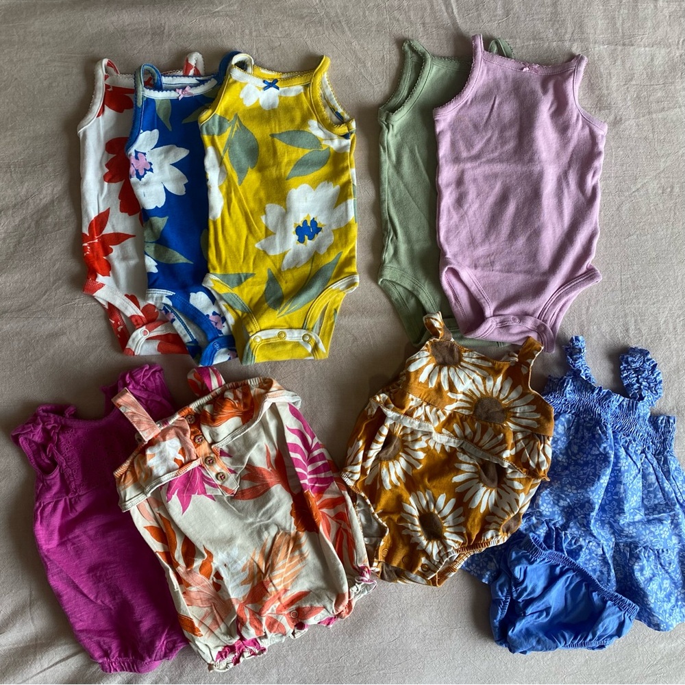 Carter’s Baby Girl Spring, Summer Onesies & Rompers Set. Bundle of 9. 3 months